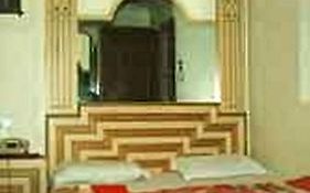 Hotel Pratap Regency 2*